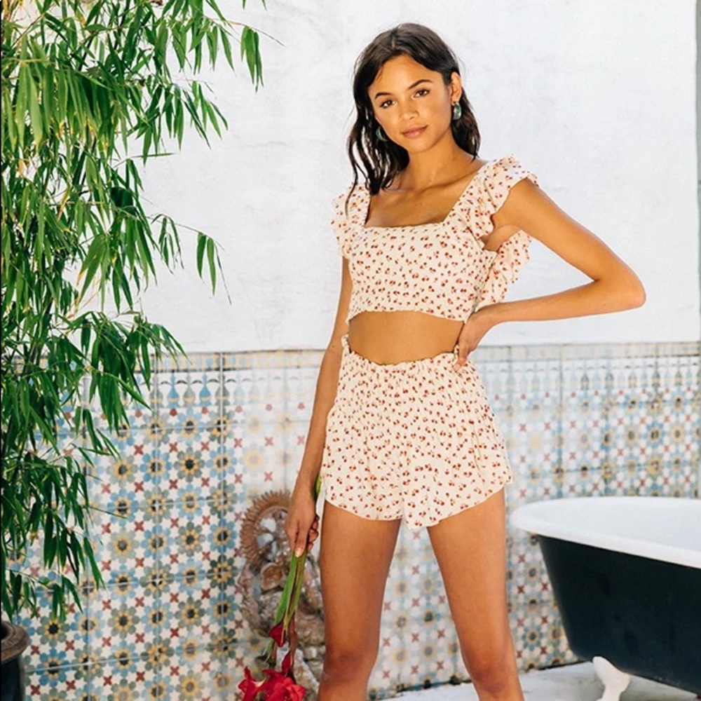 Winston White Red Floral Smocked Shorts Set